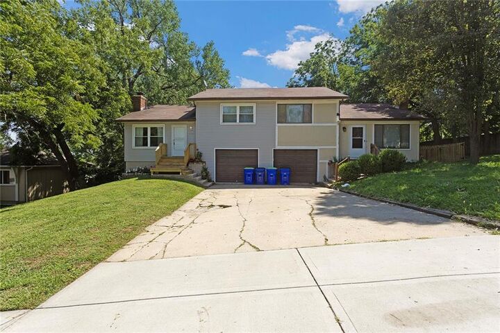 5225 Farley Court  Merriam KS 66203 photo