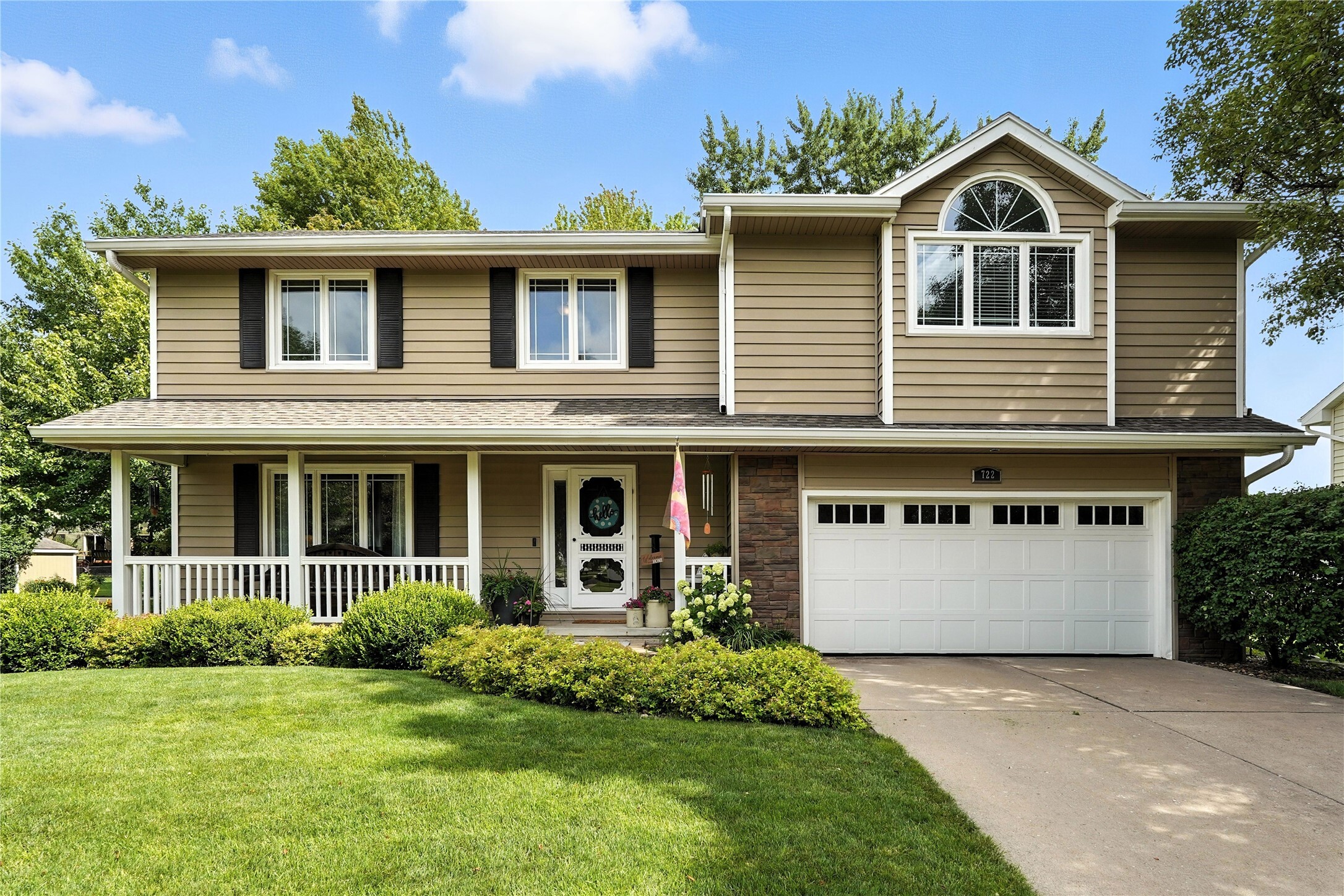 Property Photo:  722 SE Richland Court  IA 50021 