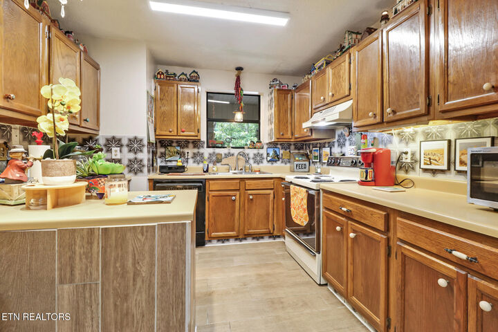Property Photo: 33 Big Horn Loop 2 TN 38572