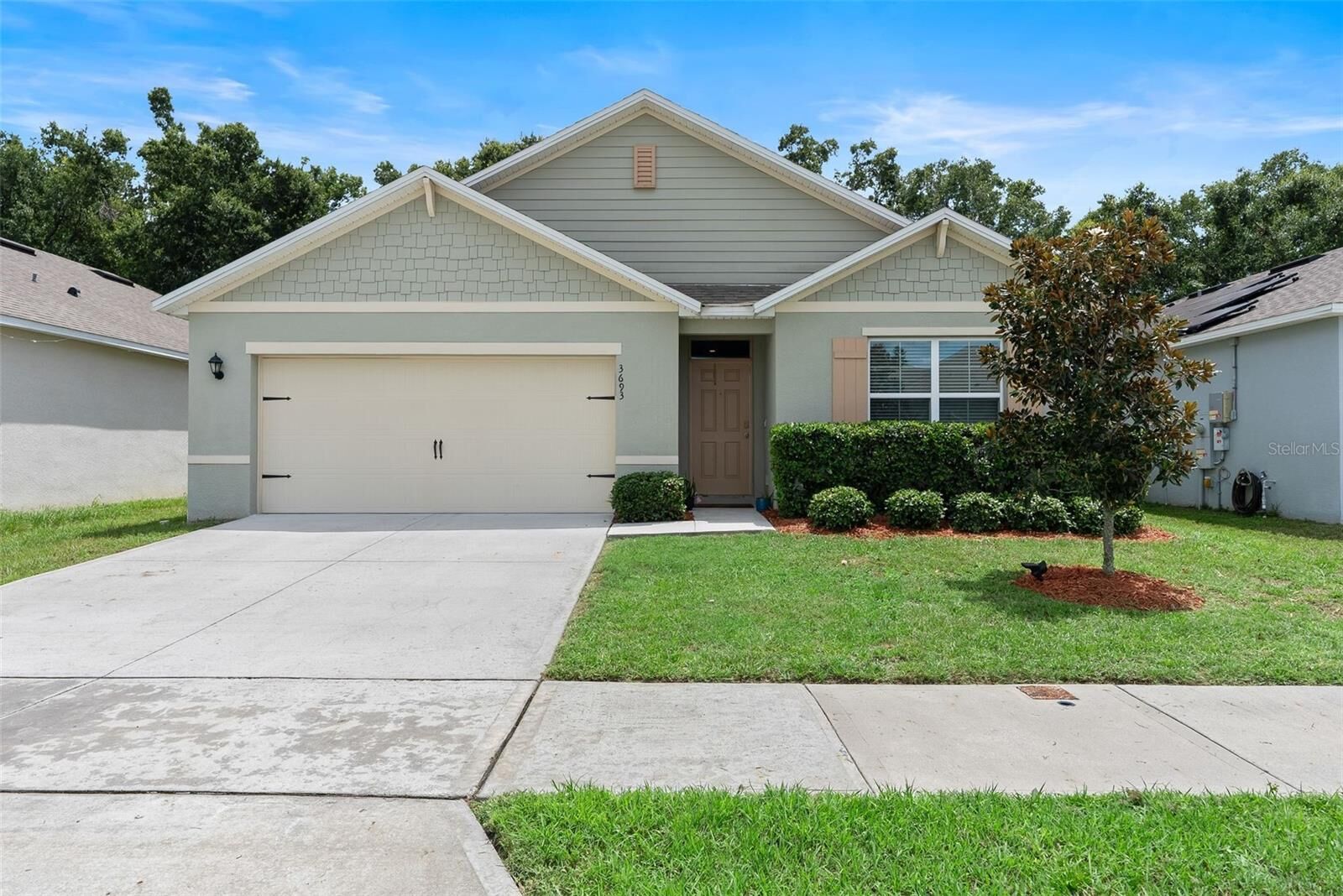 Property Photo: 3693 Crimson Clover Drive FL 32757