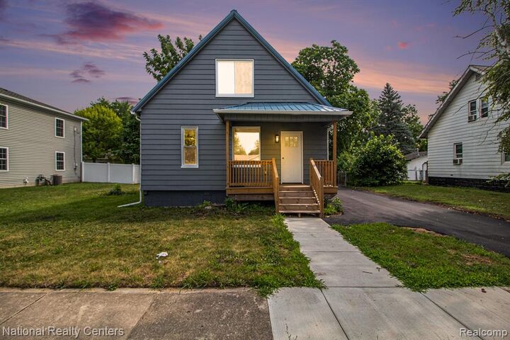 Property Photo: 26256 Ypsilanti Street MI 48134 1537