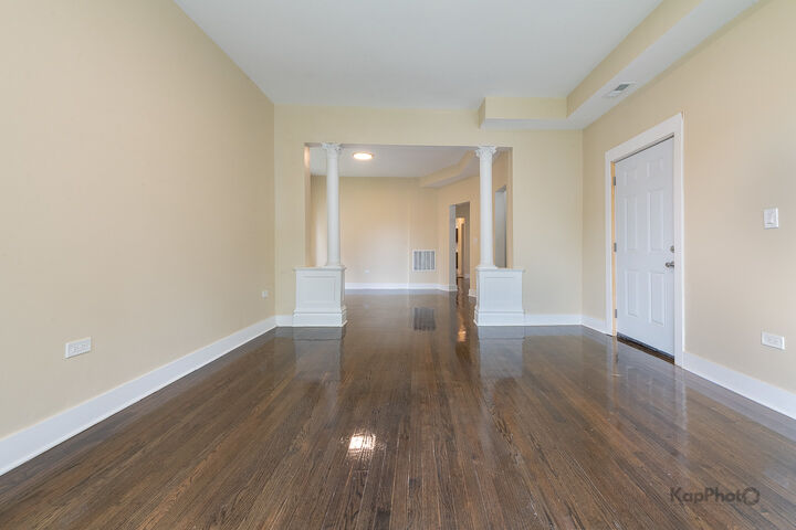 Property Photo: 7654 S Emerald Avenue IL 60620