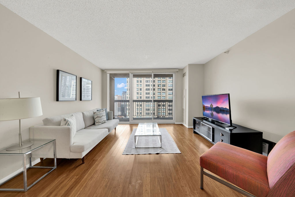 Property Photo:  545 N Dearborn Street 2202  IL 60654 