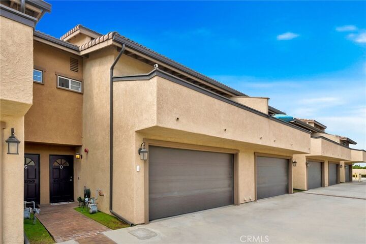 Property Photo:  17601 Newland Street D  CA 92647 