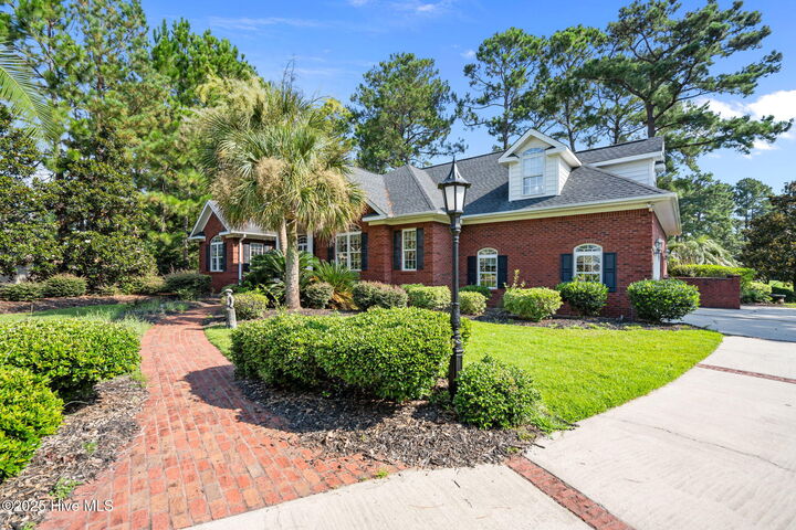 Property Photo: 547 Blakely Court NW NC 28467