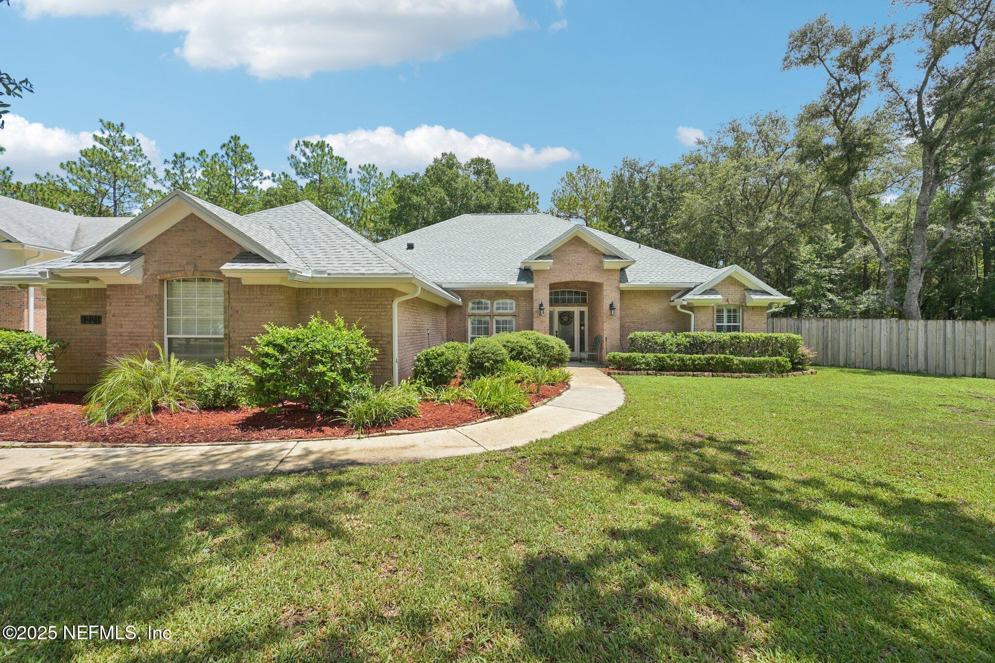 Property Photo: 1221 Creekwood Way S FL 32259