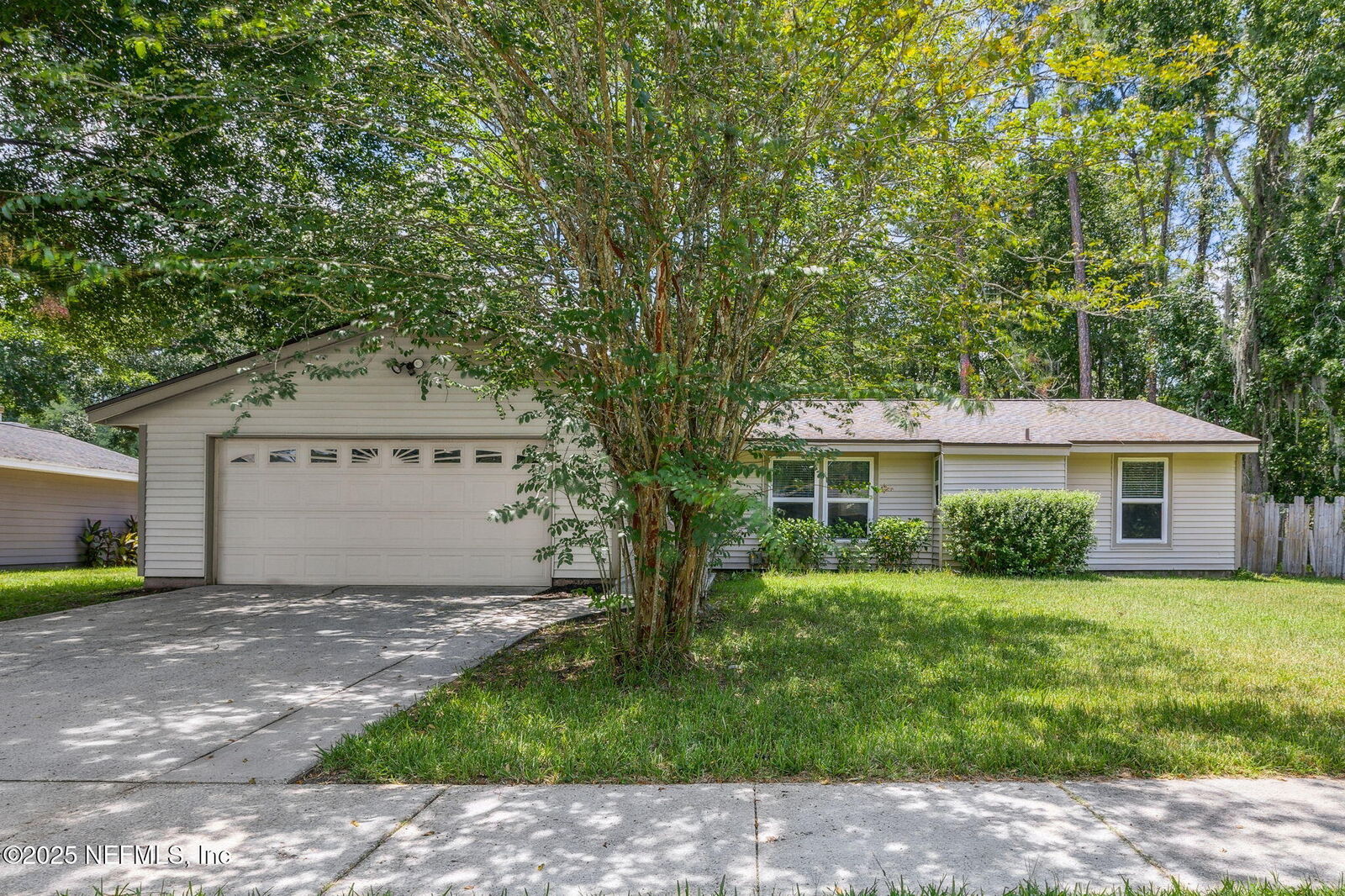 Property Photo: 11236 Losco Junction Drive S FL 32257