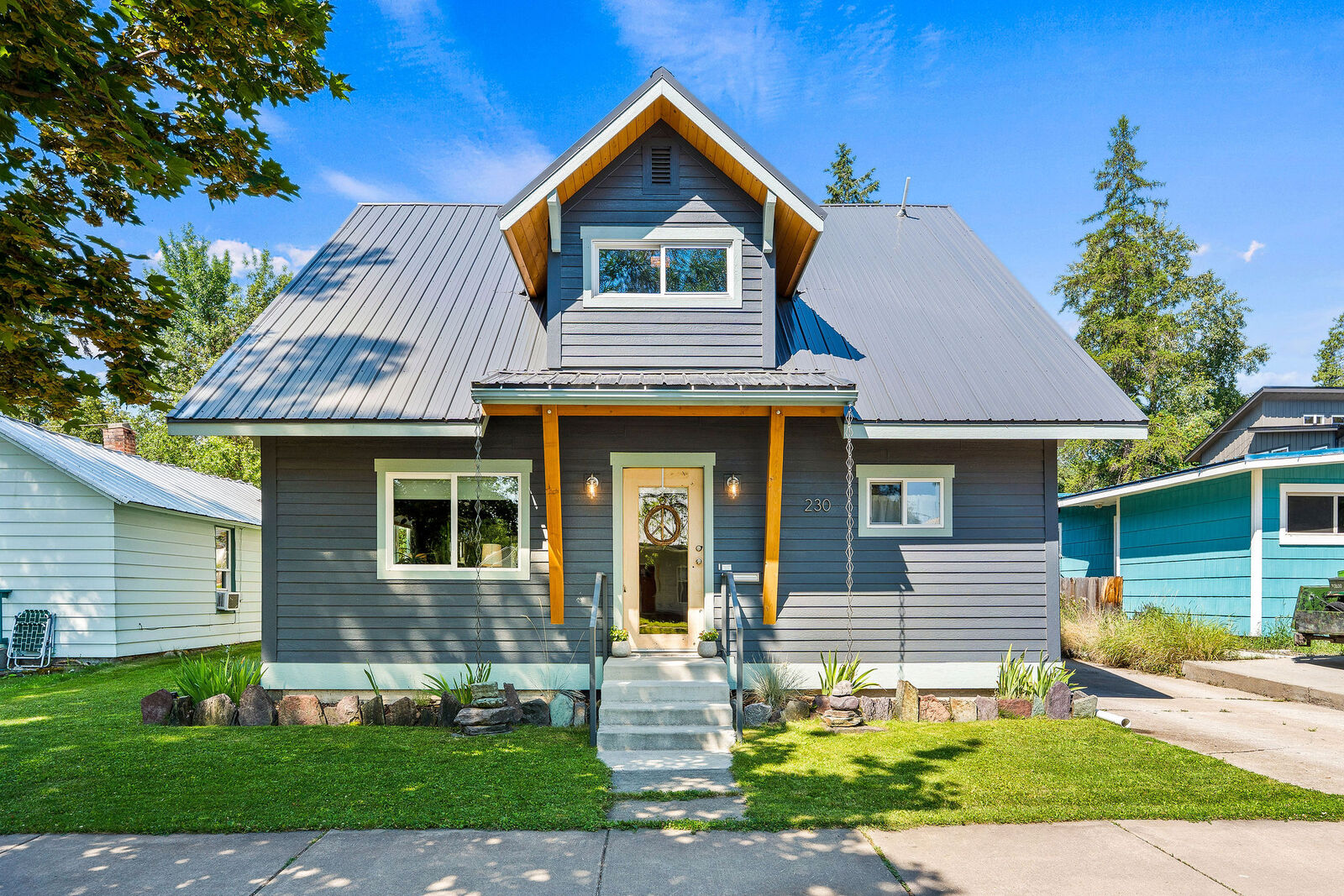 Property Photo:  230 Dakota Avenue  MT 59937 