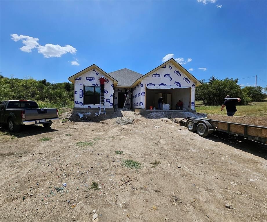 Property Photo:  132 Lanai Drive  TX 76426 