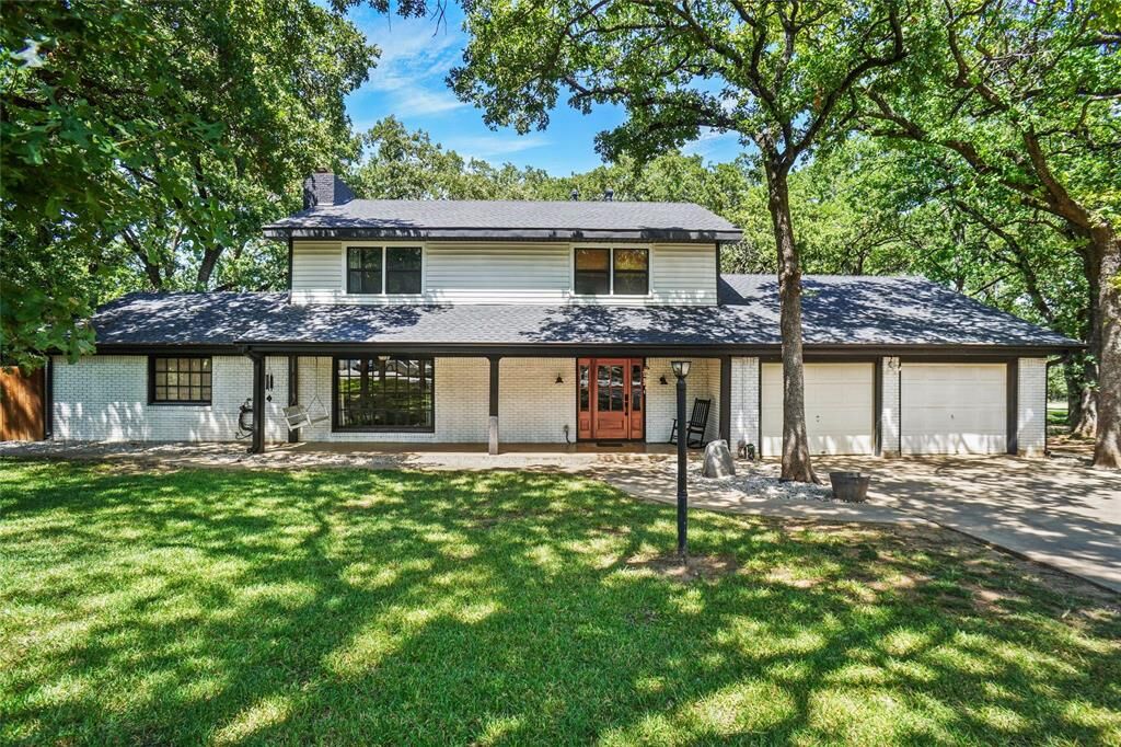 Property Photo:  124 Nottingham Circle  TX 76426 