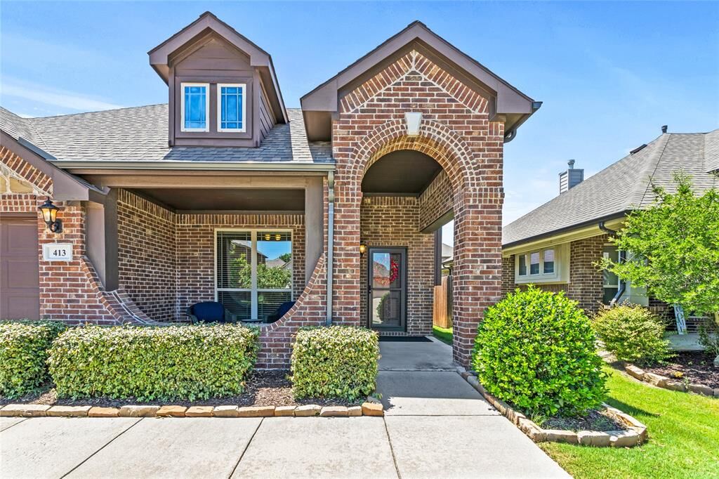 Property Photo:  413 Eastbrook Drive  TX 75409 