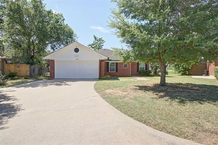 1002 Oakchase Court  Azle TX 76020 photo