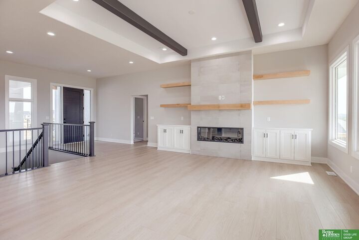 Property Photo:  5807 N 197th Street  NE 68022 