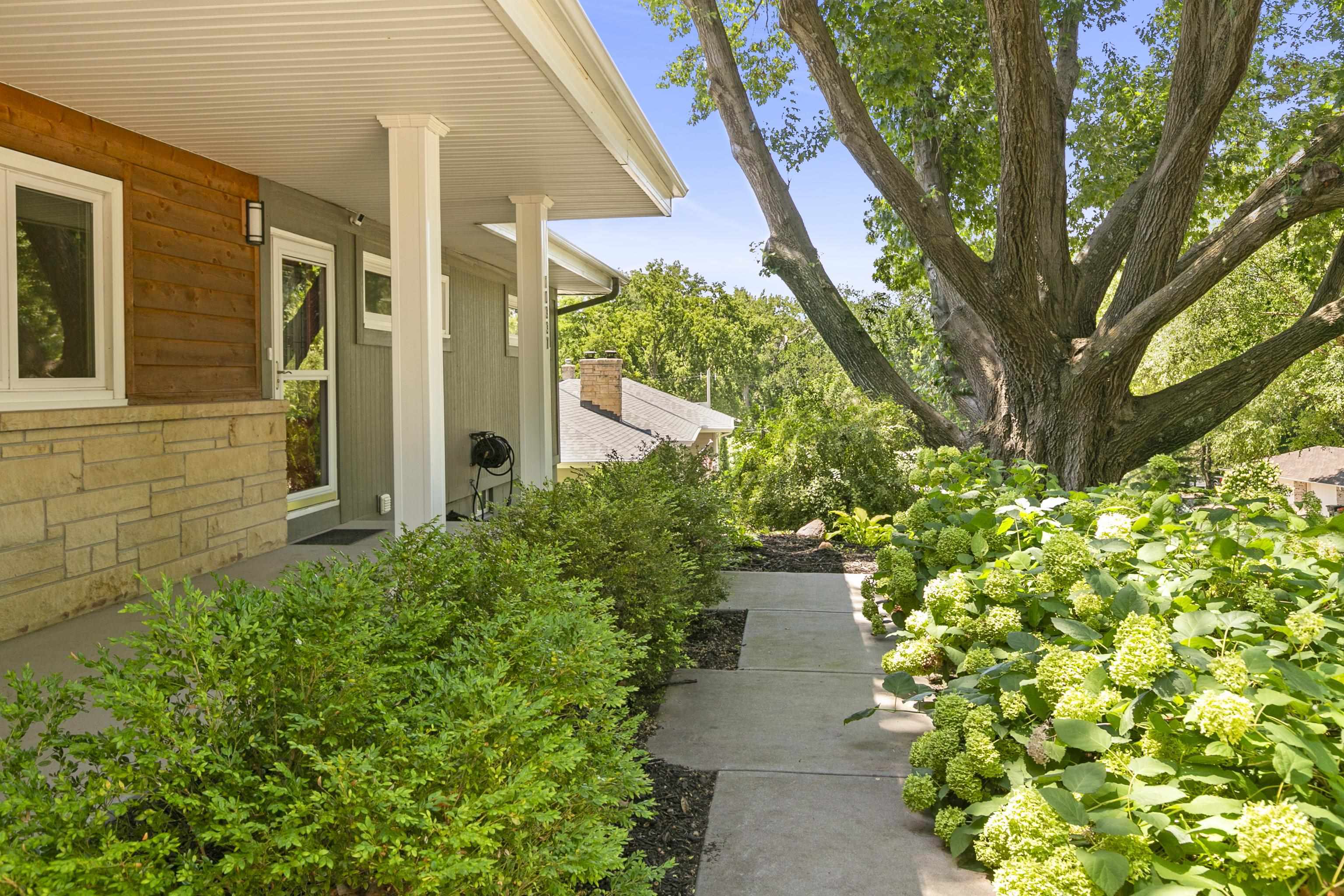 Property Photo:  10337 Pinehurst Avenue  NE 68124 