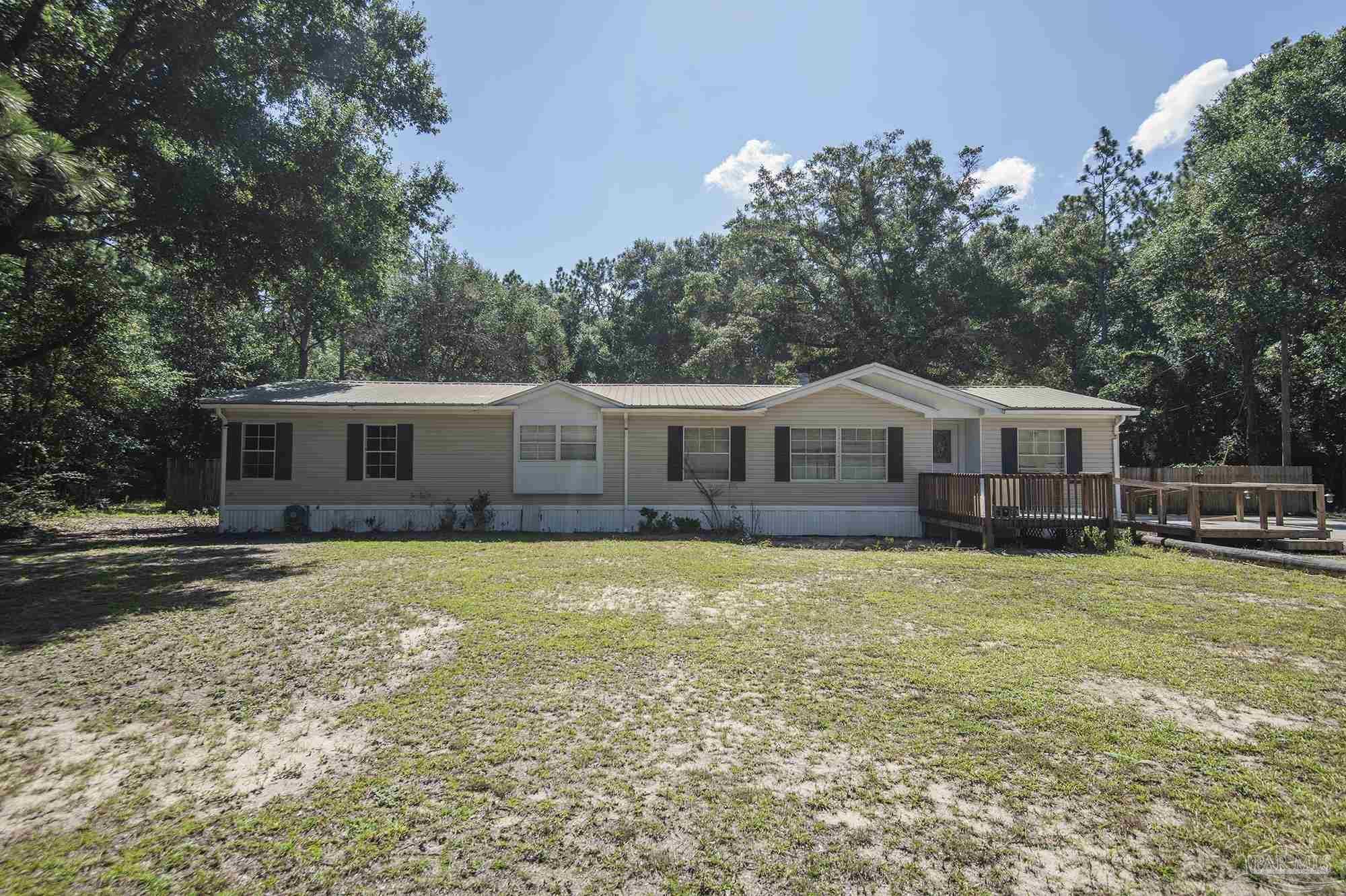 Property Photo: 6751 Deception Rd FL 32583