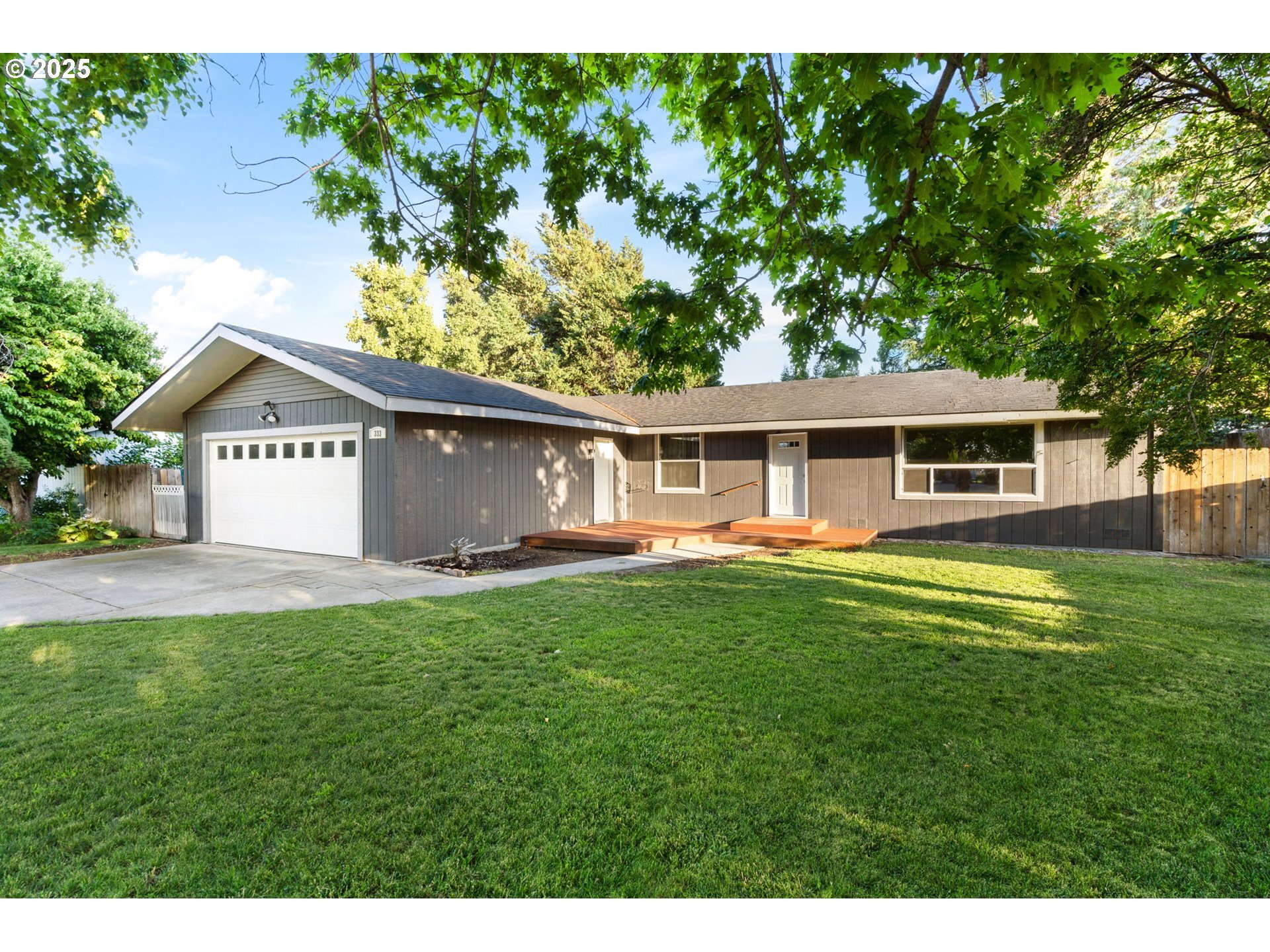 Property Photo: 333 NE Boardman Ave OR 97818