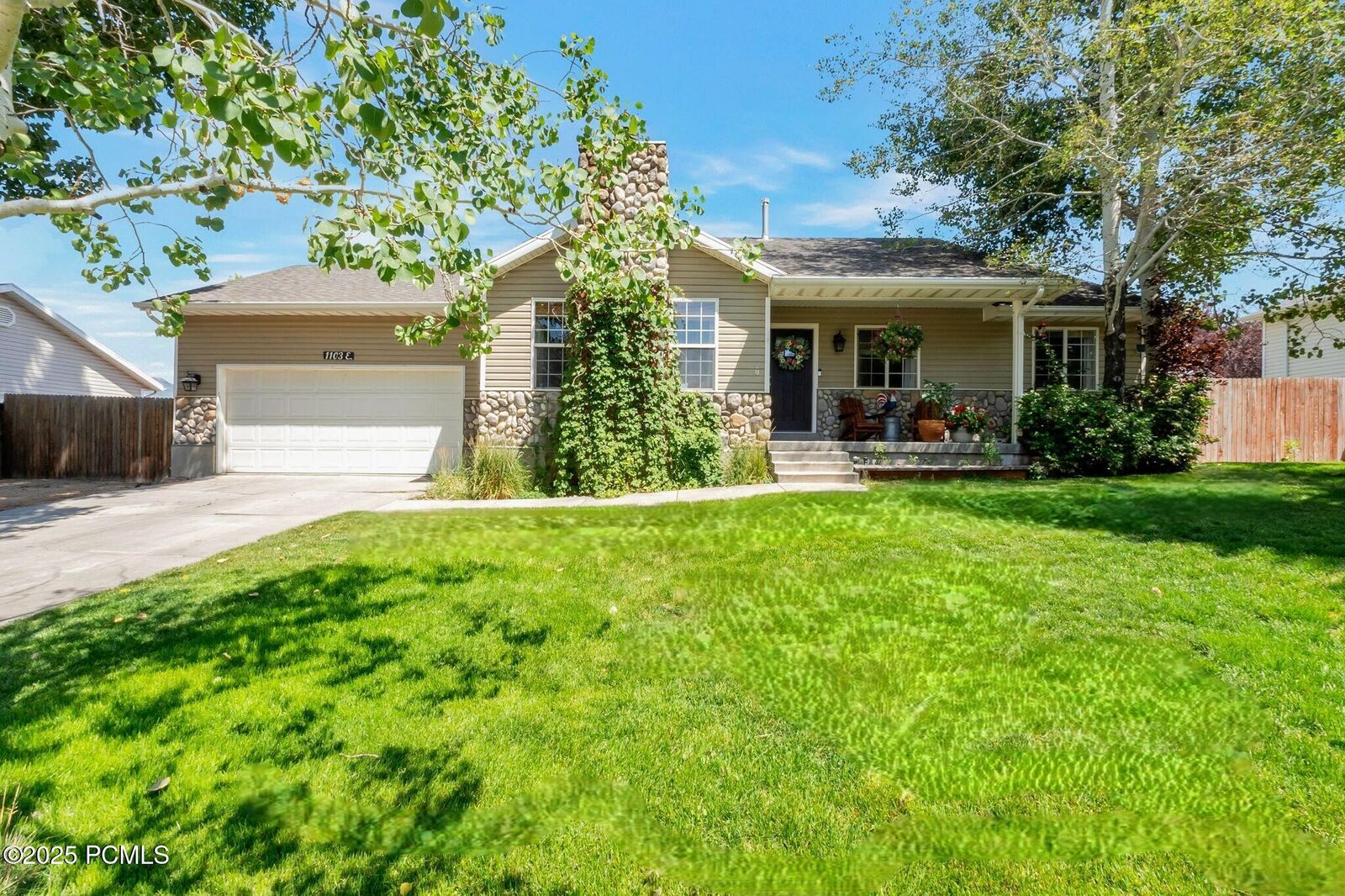 Property Photo: 1103 E 220 N UT 84032