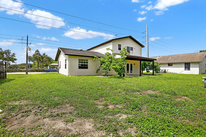 Property Photo: 565 SE Port St Lucie Boulevard FL 34984