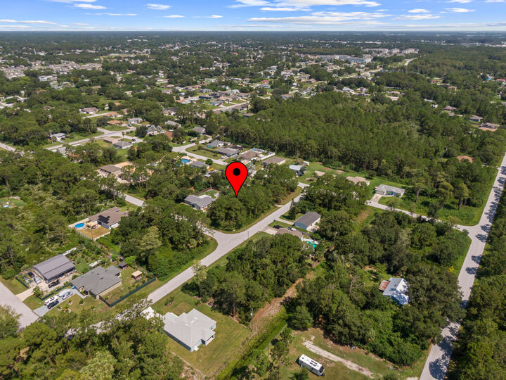 Property Photo:  1397 Wade Street SE  FL 32909 