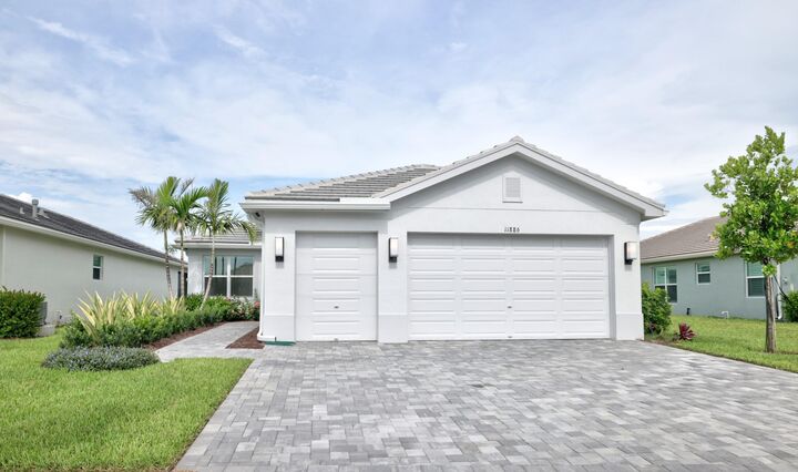 Property Photo: 11886 SW Poseidon Way FL 34987