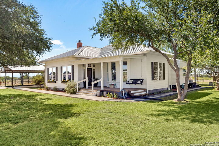 Property Photo: 6673 Center Point TX 78666