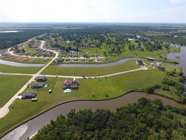 Property Photo: 1345 Alice Lane TX 77705