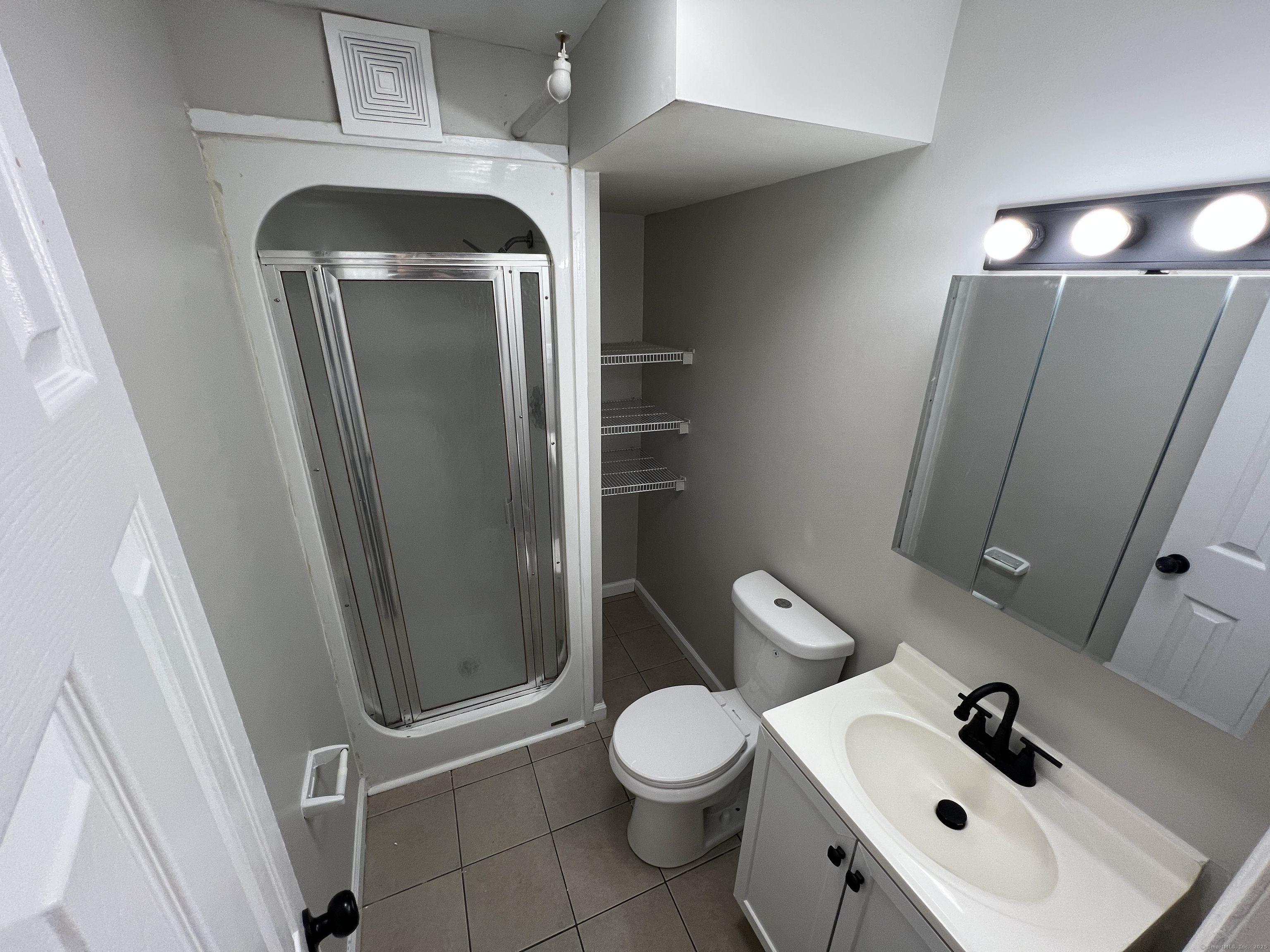 Property Photo: 330 Blake Street B4 CT 06515