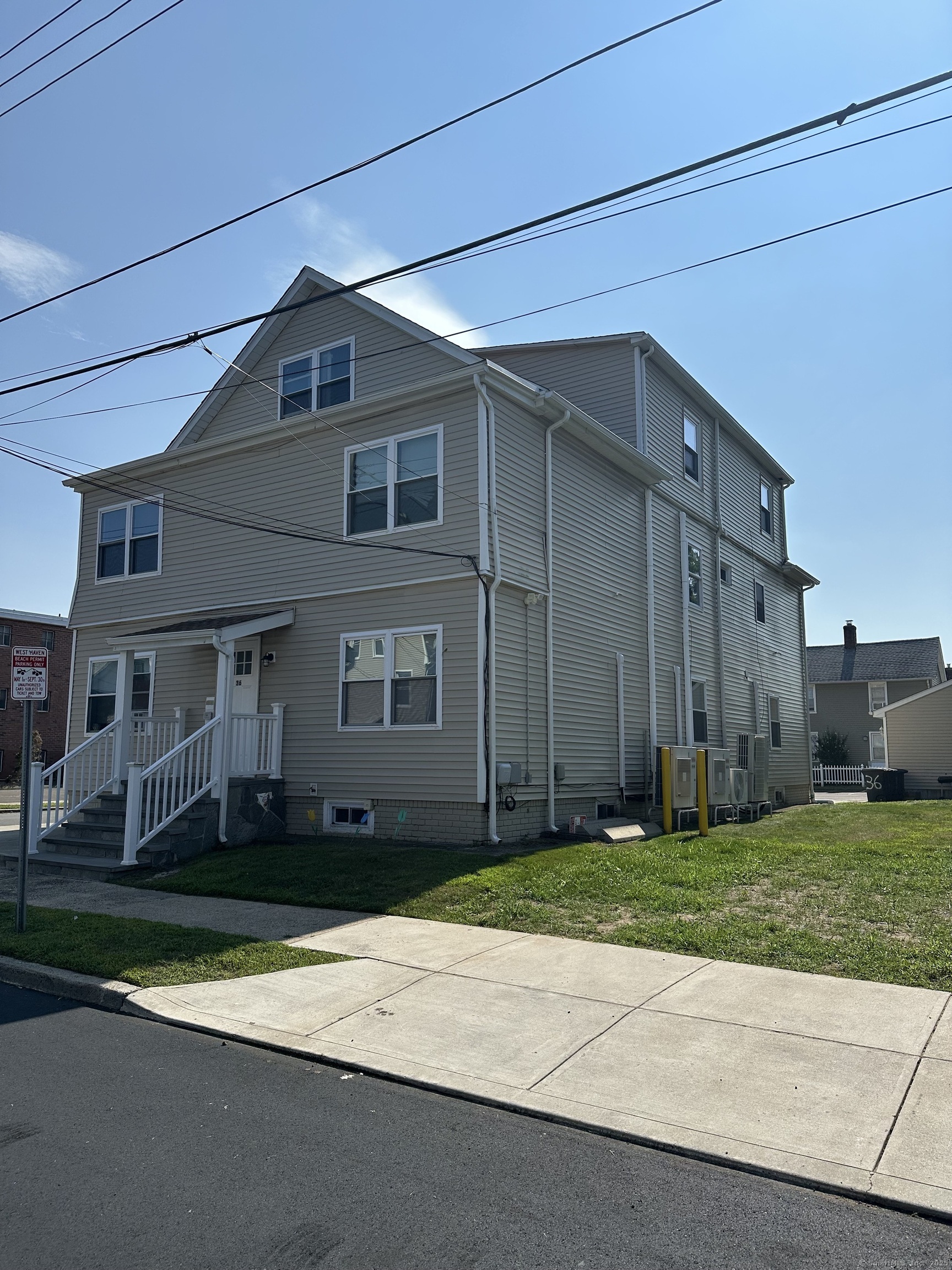 Property Photo:  36 East Avenue 2L  CT 06516 