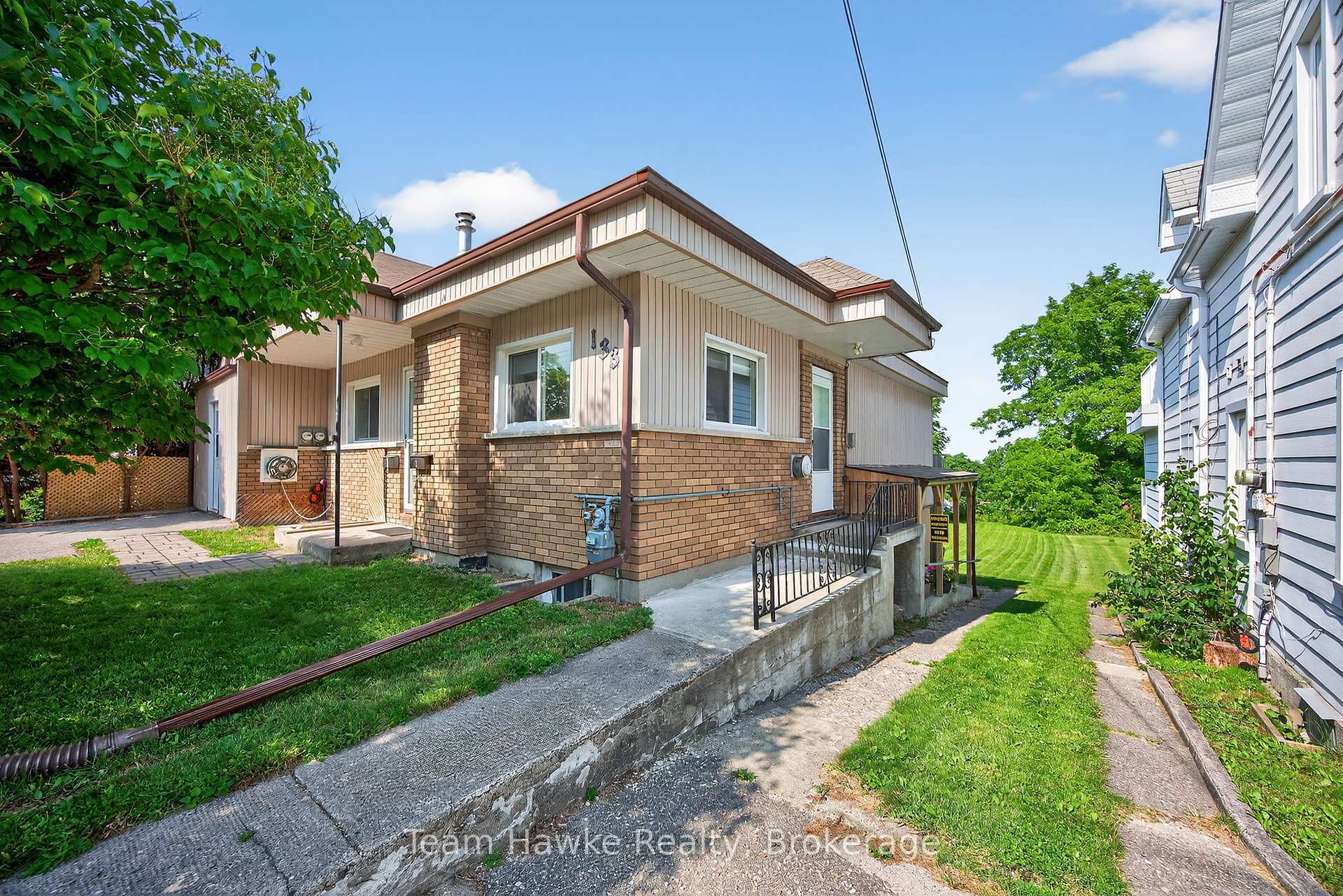 Photo de la propriété: 133 Seventh Street ON L4R 3Y9