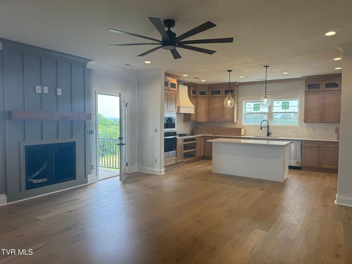 Property Photo: 104 Glaze Farm Way TN 37615