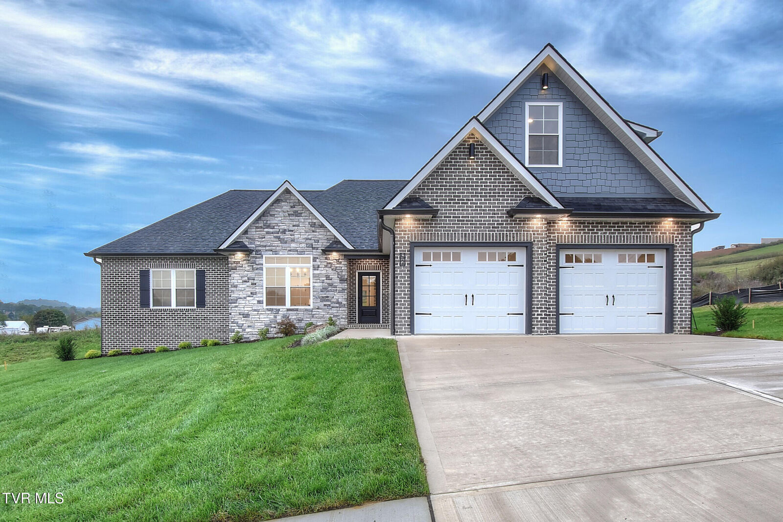 Property Photo: 51 Glaze Farm Way TN 37601