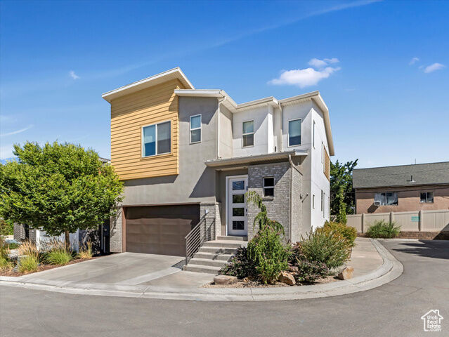 Property Photo:  552 S McClelland St  UT 84102