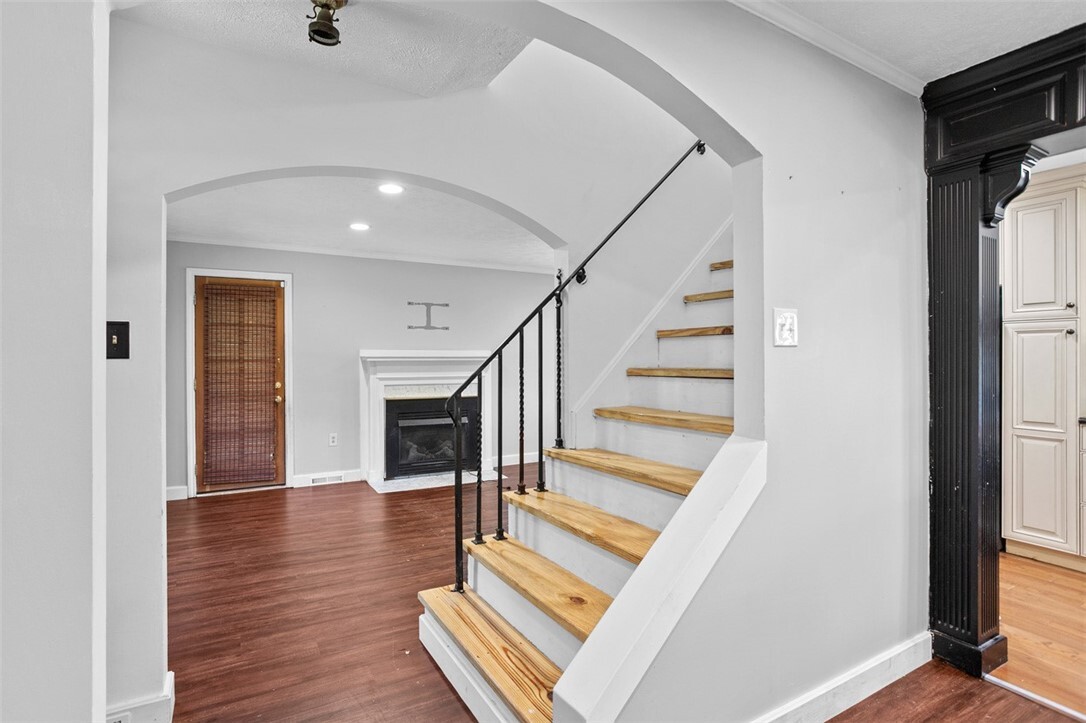 Property Photo: 1318 Monongahela Blvd PA 15131