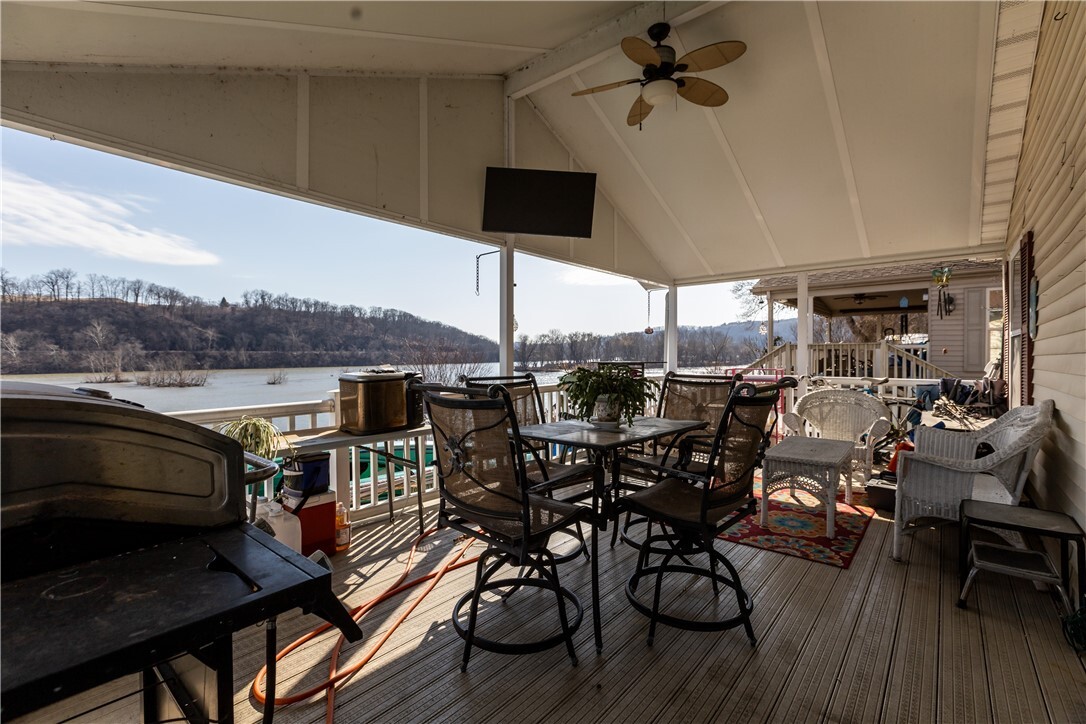 Property Photo:  2 Denny Est  PA 15238 