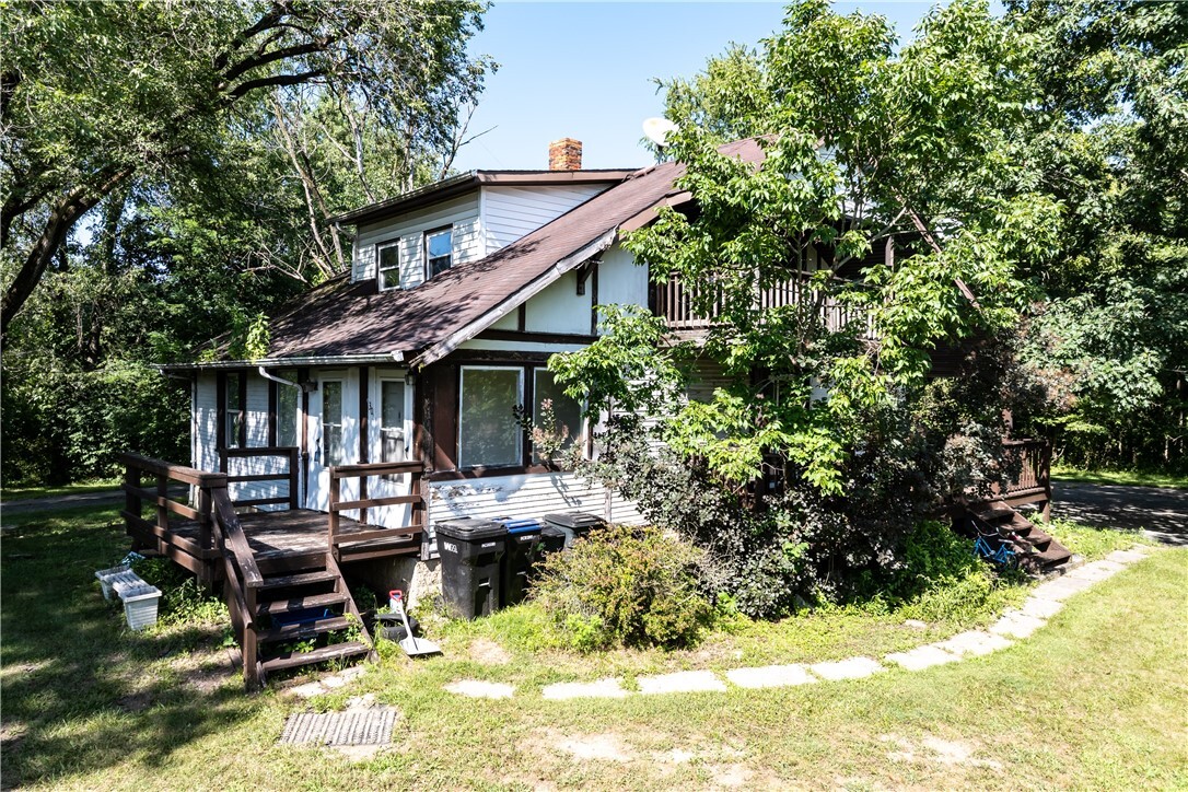 Property Photo:  305 Bunker Hill Rd  PA 15001 