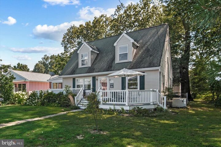 Property Photo: 916 Bryant Avenue VA 22443