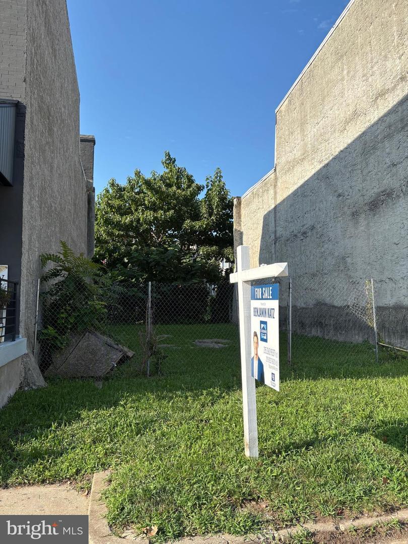 Property Photo:  3132-3134 W Montgomery Avenue  PA 19121 