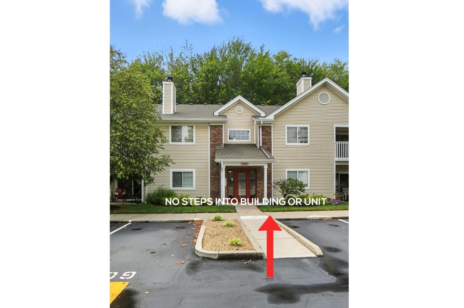 Property Photo: 810 Carrington Place OH 45140