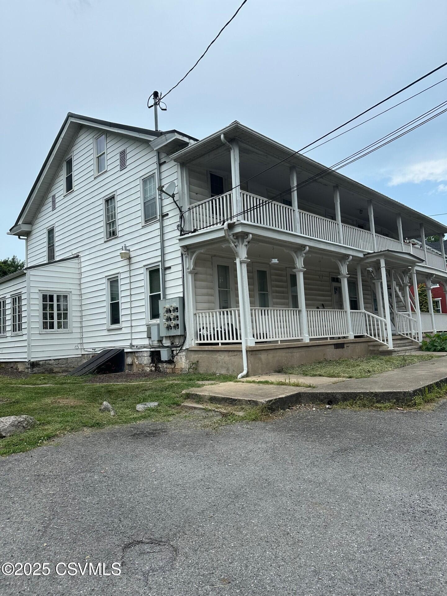 Property Photo:  12 Park Road  PA 17889 