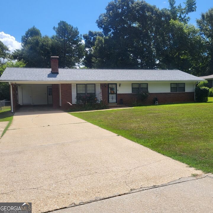 Property Photo:  2404 19th Avenue  AL 36854 