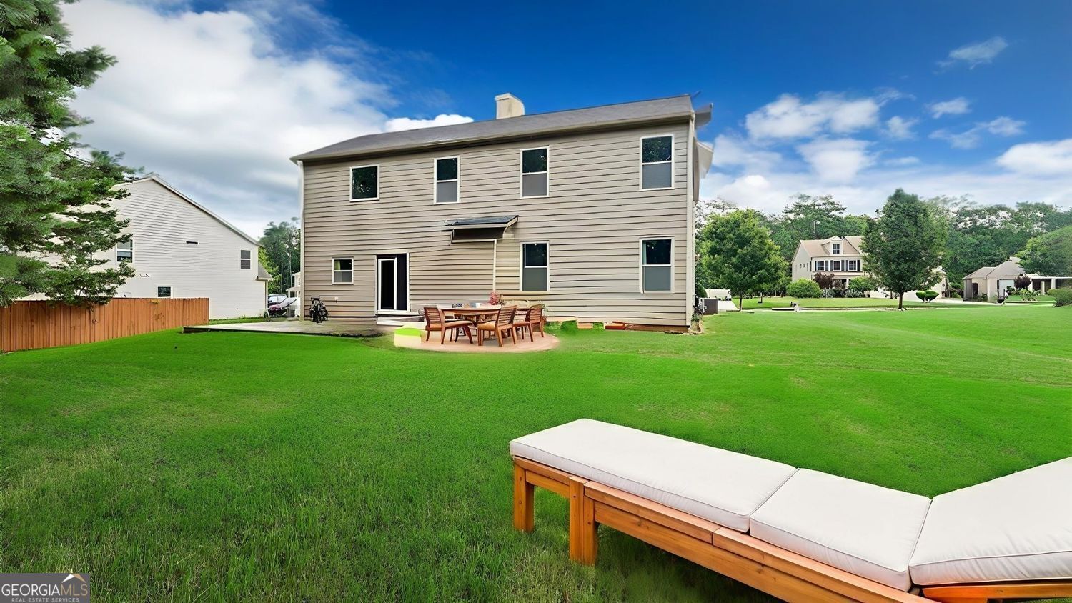 Property Photo: 1610 Kenilworth Lane SE GA 30013
