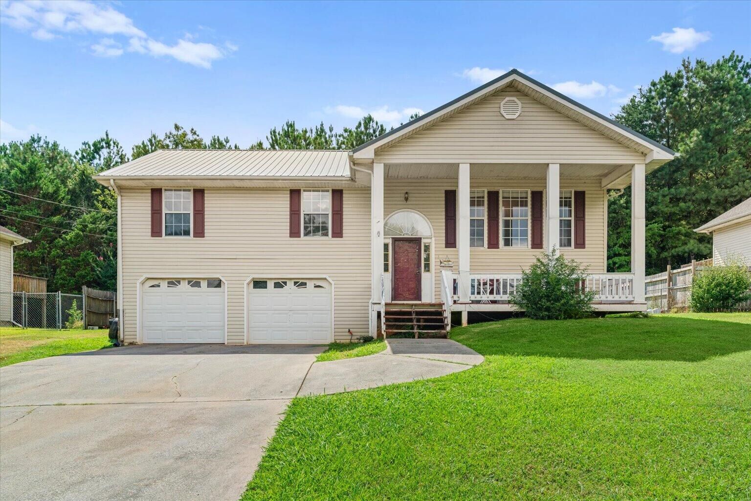Property Photo: 257 Diamond Way GA 30705