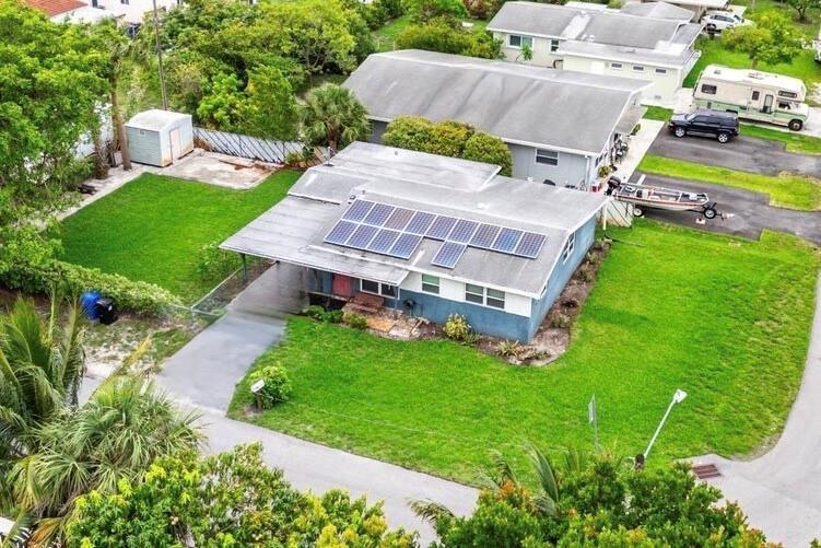 Property Photo: 3250 SW 12th Ave FL 33315