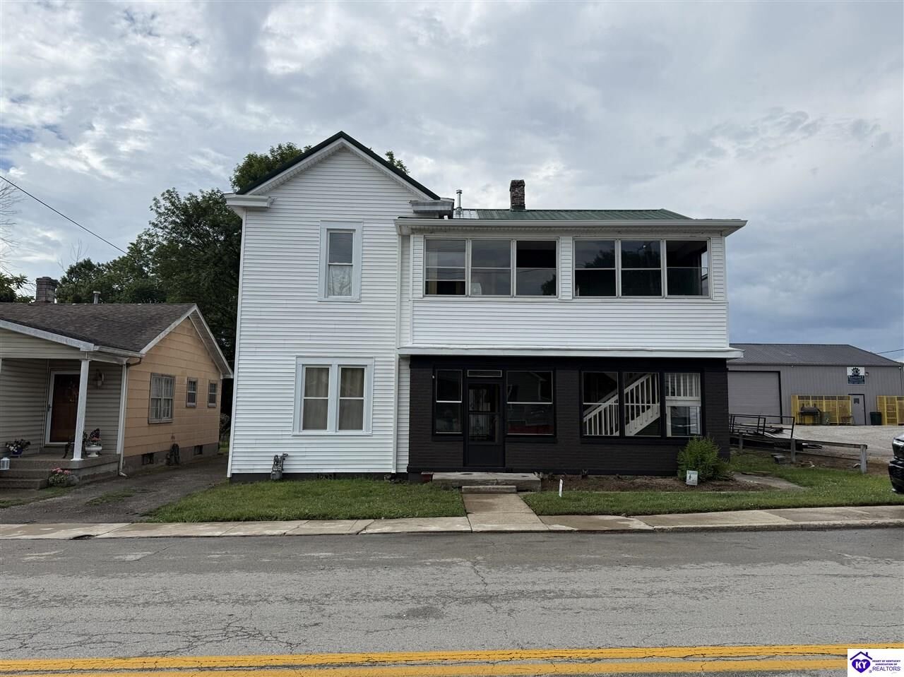 Property Photo:  220 Main Street  KY 40150 