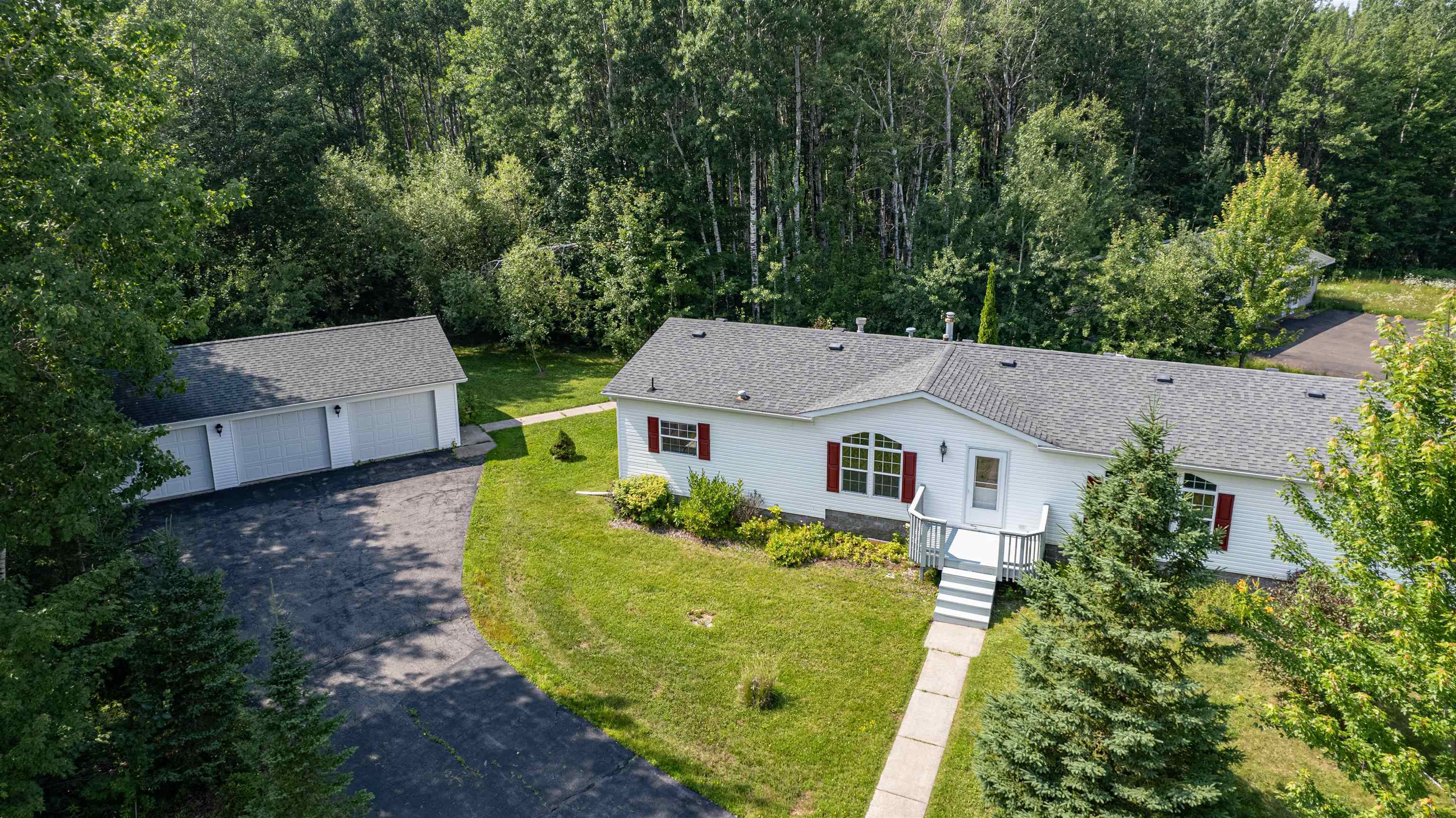 Property Photo: 4365 Jamie Dr MN 55811