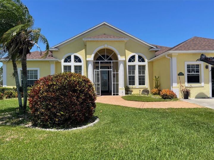 Property Photo:  3194 Bayview Lane  FL 34772 