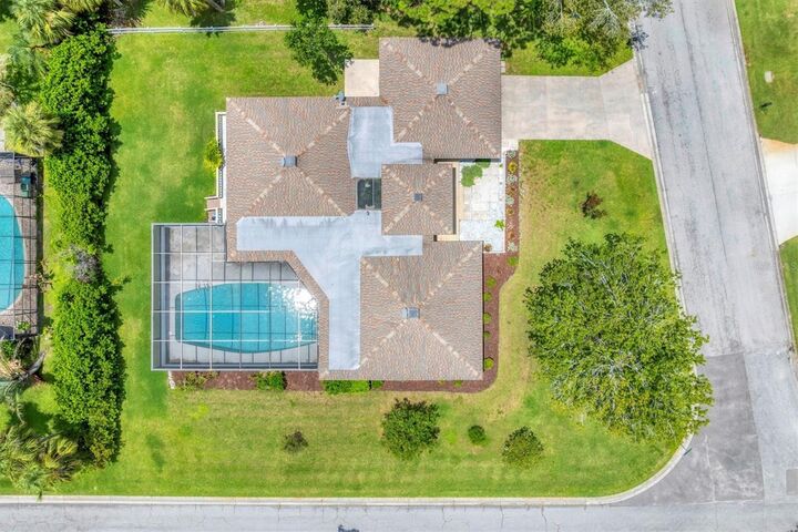 Property Photo:  3804 Bayside Court  FL 34210 