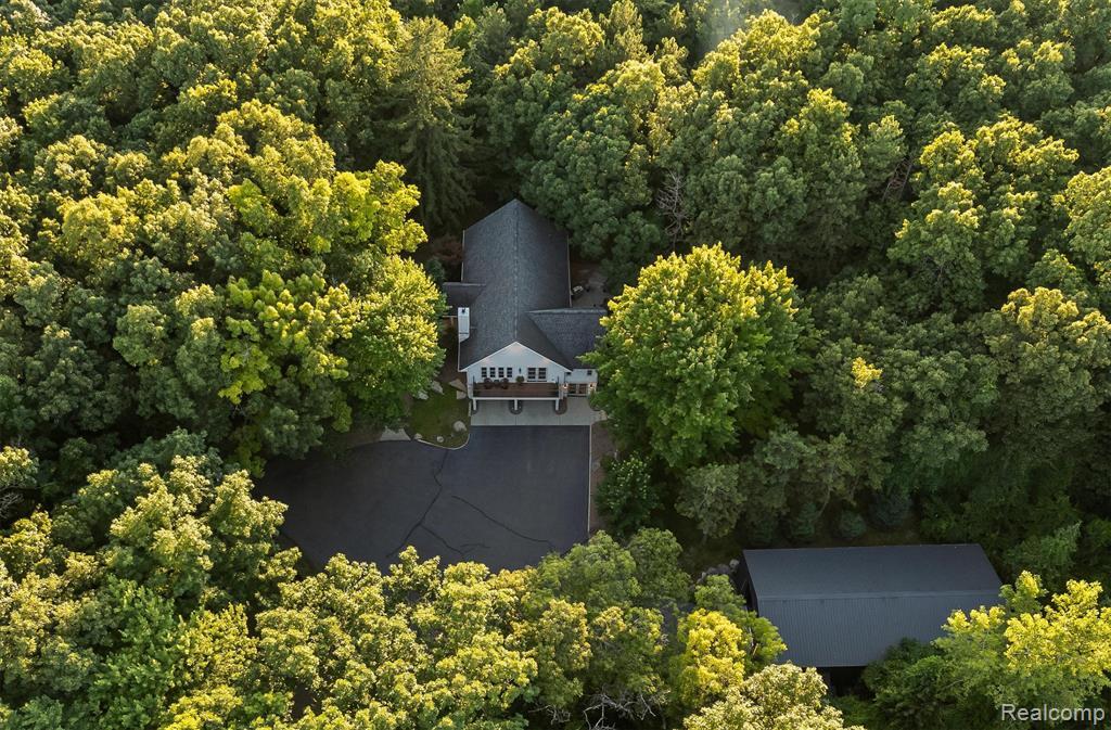 Property Photo: 5484 Waldon Road MI 48348 4817