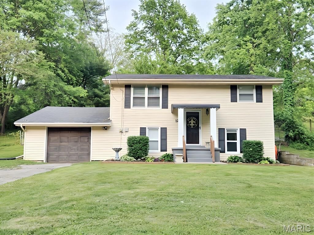Property Photo:  1204 Olive Street  IL 62234 