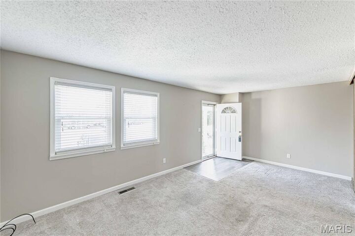 2661 Falcons Way 82  St Charles MO 63303 photo